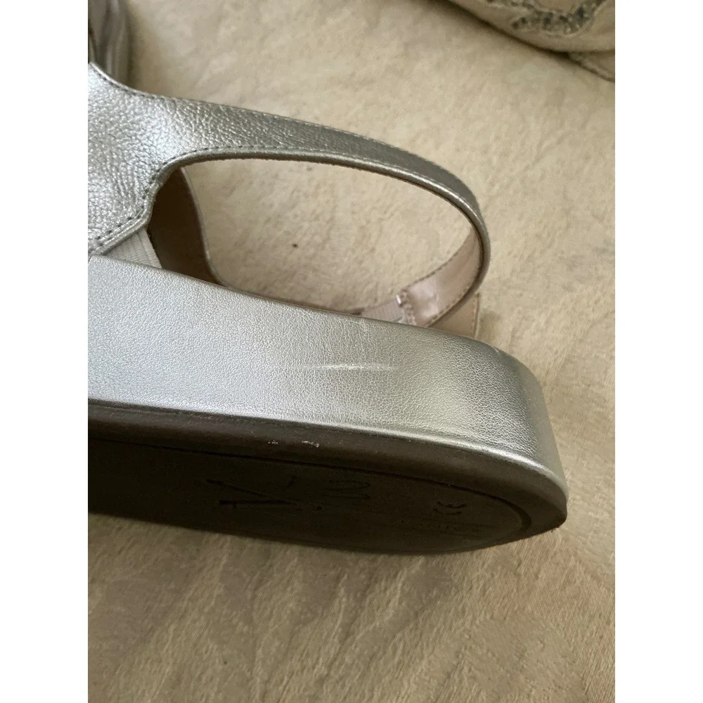Vionic Women's Madera Slingback Comfort Sandal Silver 9.5 - Picture 8 of 8